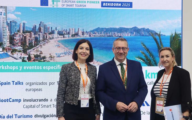 Benidorm estrena en Fitur su título europeo de destino Pionero Verde de Turismo Inteligente 2025 